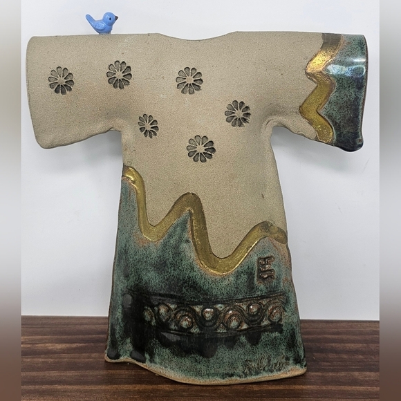 Sue Baldwin Other - Handmade Art Pottery Kimono Vessel Vase With Bird By Sue Baldwin 9.5X8.5 Signed